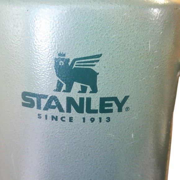 Stanley alpine green 2 quart thermos - Picture 5 of 6